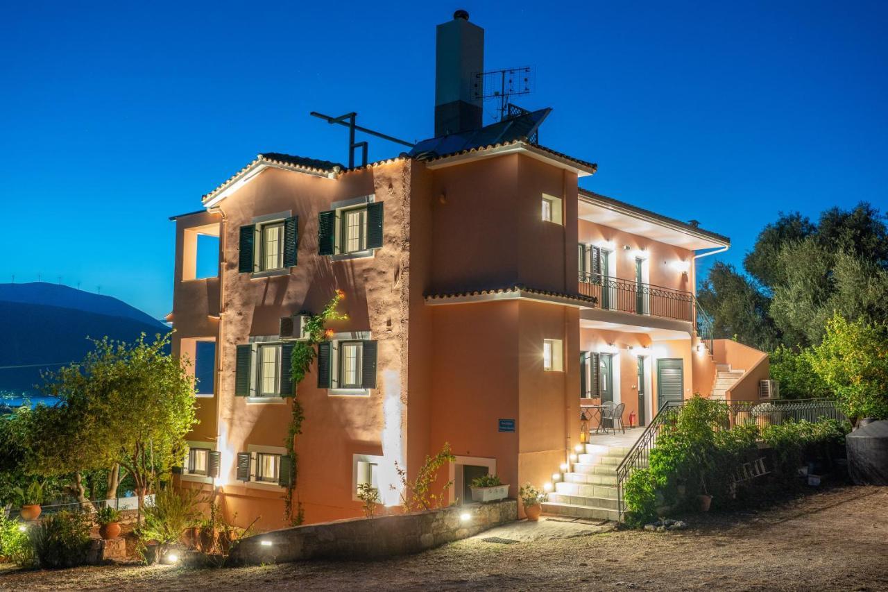 Pavlatos & Appartement Sami (Kefalonia)