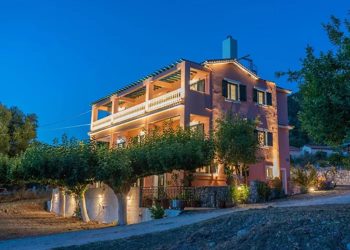 Pavlatos Apartments & Studios