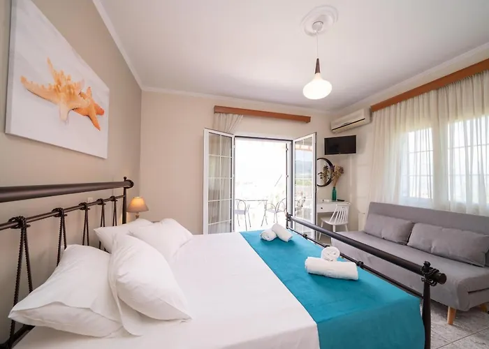 Pavlatos Apartments & Studios